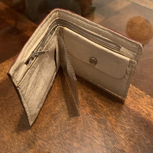 Vintage Belize Souvenir Wallet Bifold Collectible Hand Tooled Jaguar - Picture 3 of 6